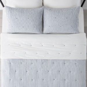 BNWT in bag. Hearth & Hand with Magnolia Striped & Stitches Twin Comforter Set